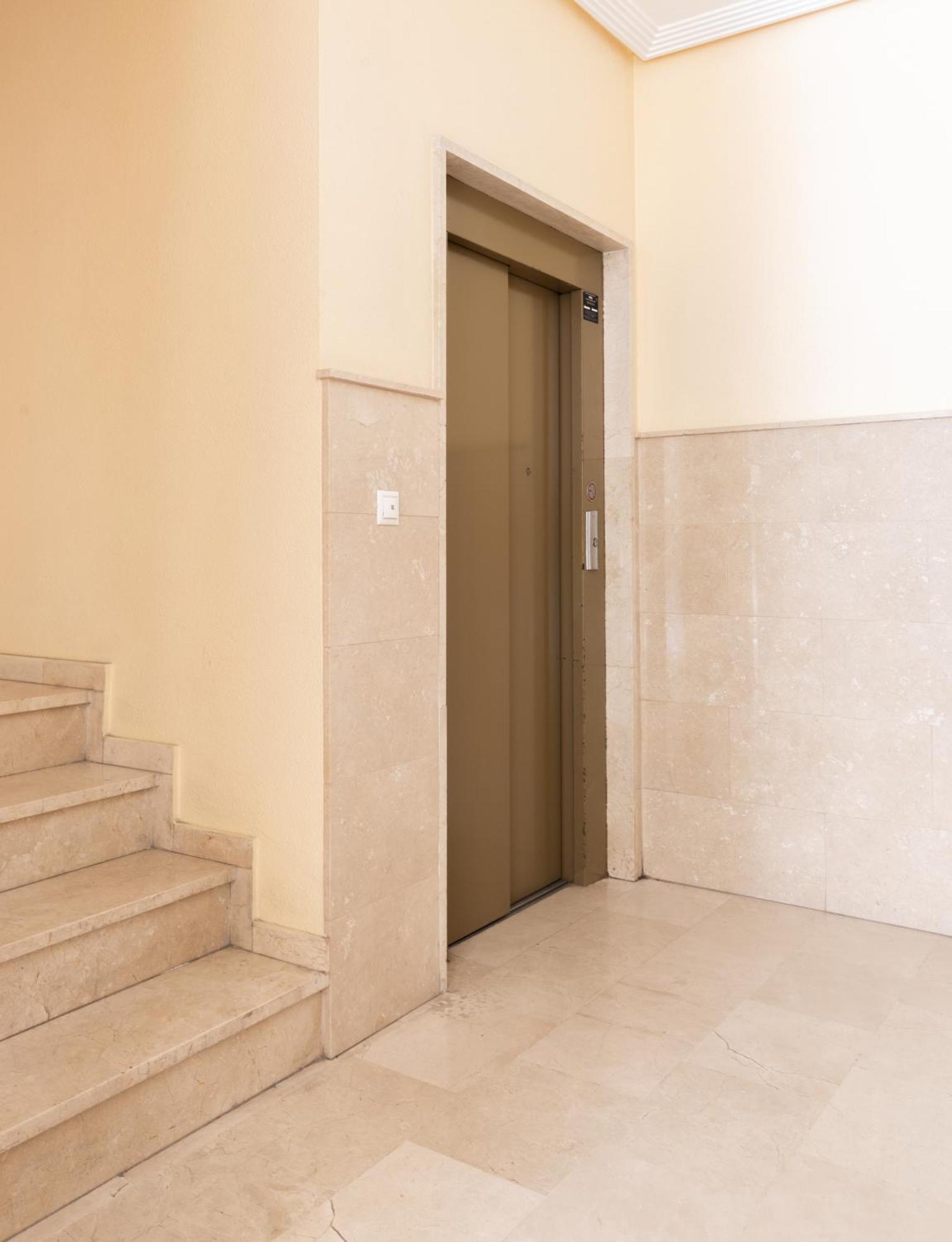 Hola Torrevieja Apartment ภายนอก รูปภาพ