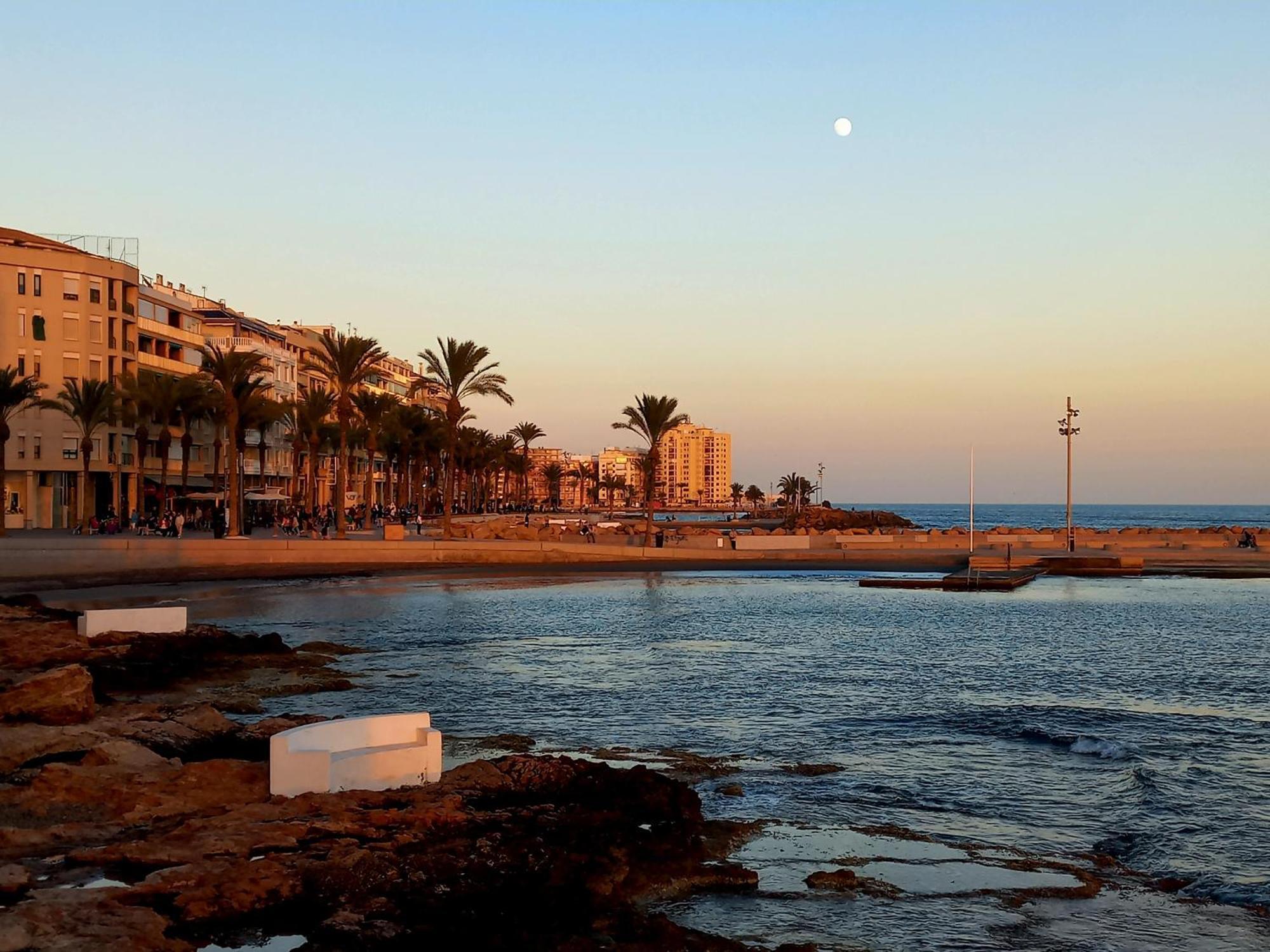 Hola Torrevieja Apartment ภายนอก รูปภาพ