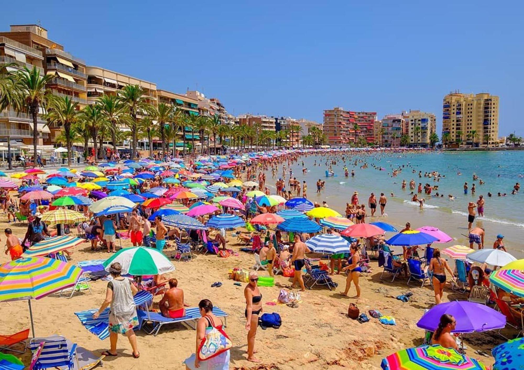 Hola Torrevieja Apartment ภายนอก รูปภาพ