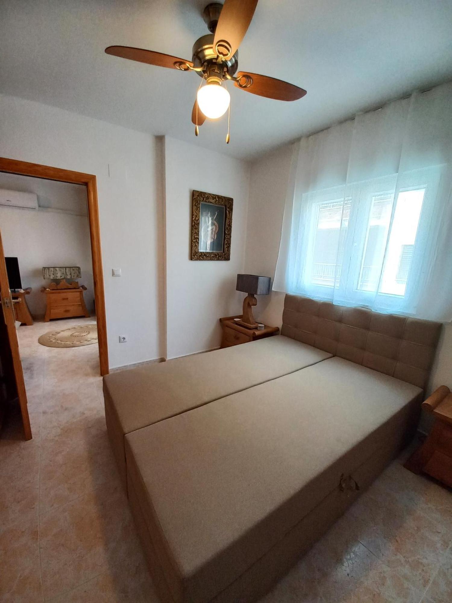 Hola Torrevieja Apartment ภายนอก รูปภาพ